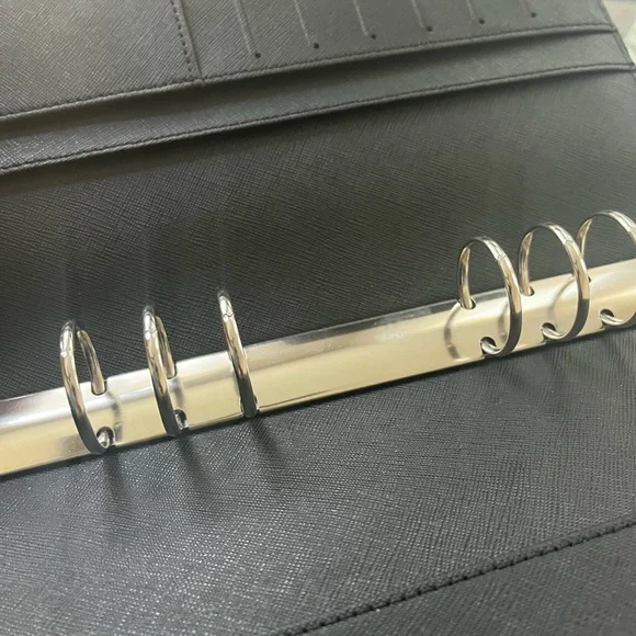 LIKE NEW! Cloth & Paper Smooth Fossil Leather Agenda (Silver rings) - A5 - Picture 4 of 5